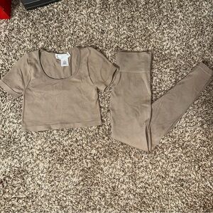 Hippie Rose Tan Fitted Crop T-Shirt